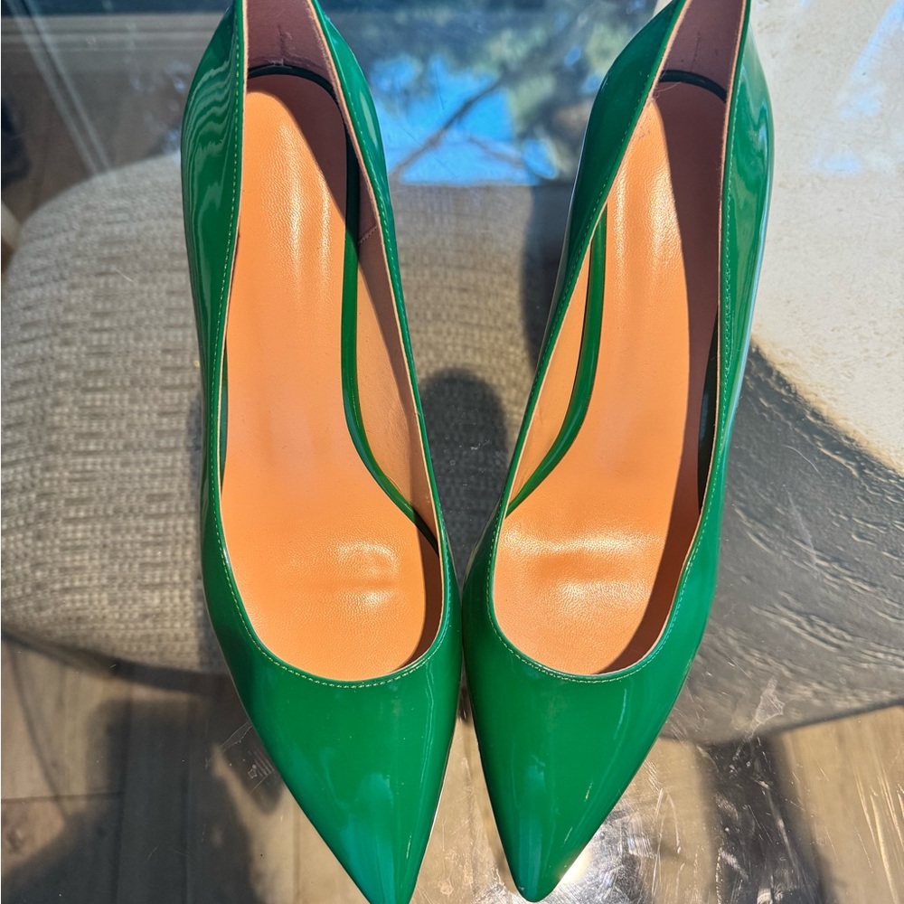 Chic Green Patent Leather Heels